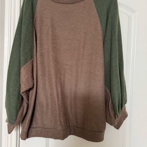 Green and Brown Raglan Sleeve Sweater